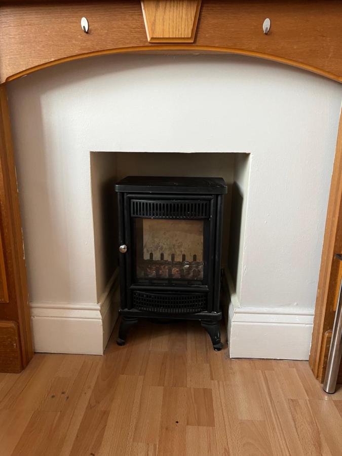 2 Bedroom Apartment, 5 Minutes From City Centre Newcastle Upon Tyne Kültér fotó