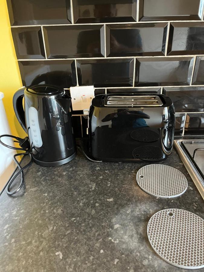 2 Bedroom Apartment, 5 Minutes From City Centre Newcastle Upon Tyne Kültér fotó